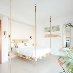  Apartment F & B Collection - Escape Avenue